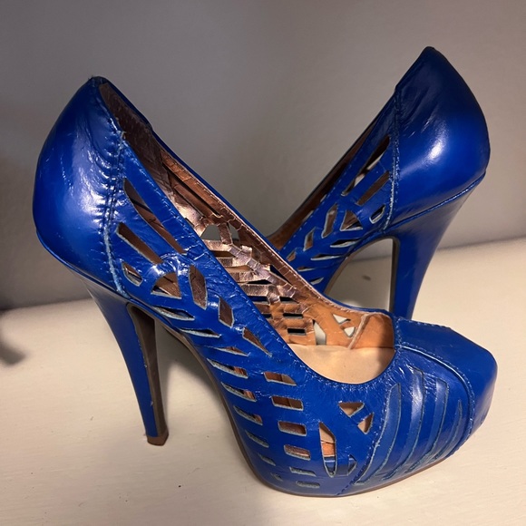 BGBG heels - Picture 4 of 4